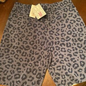 NWT medium LuLaRoe Jamie shorts